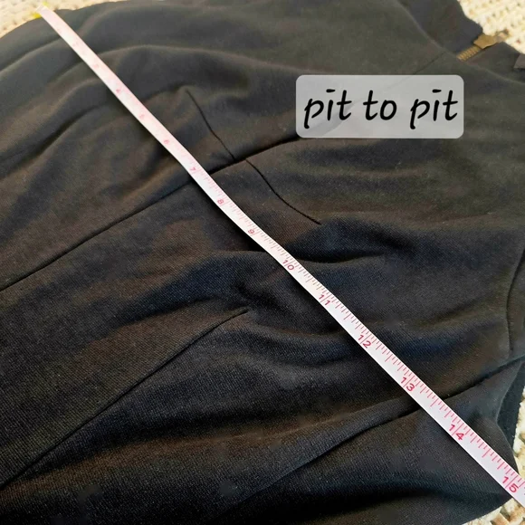 Ladakh | Medium | Black Keyhole Bodycon Sleeveless Dress - Picture 9 of 10